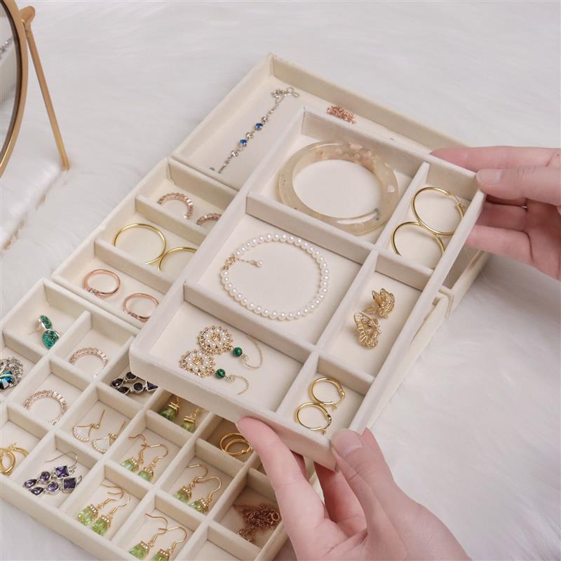 Fashion Portable Velvet Jewelry Holder